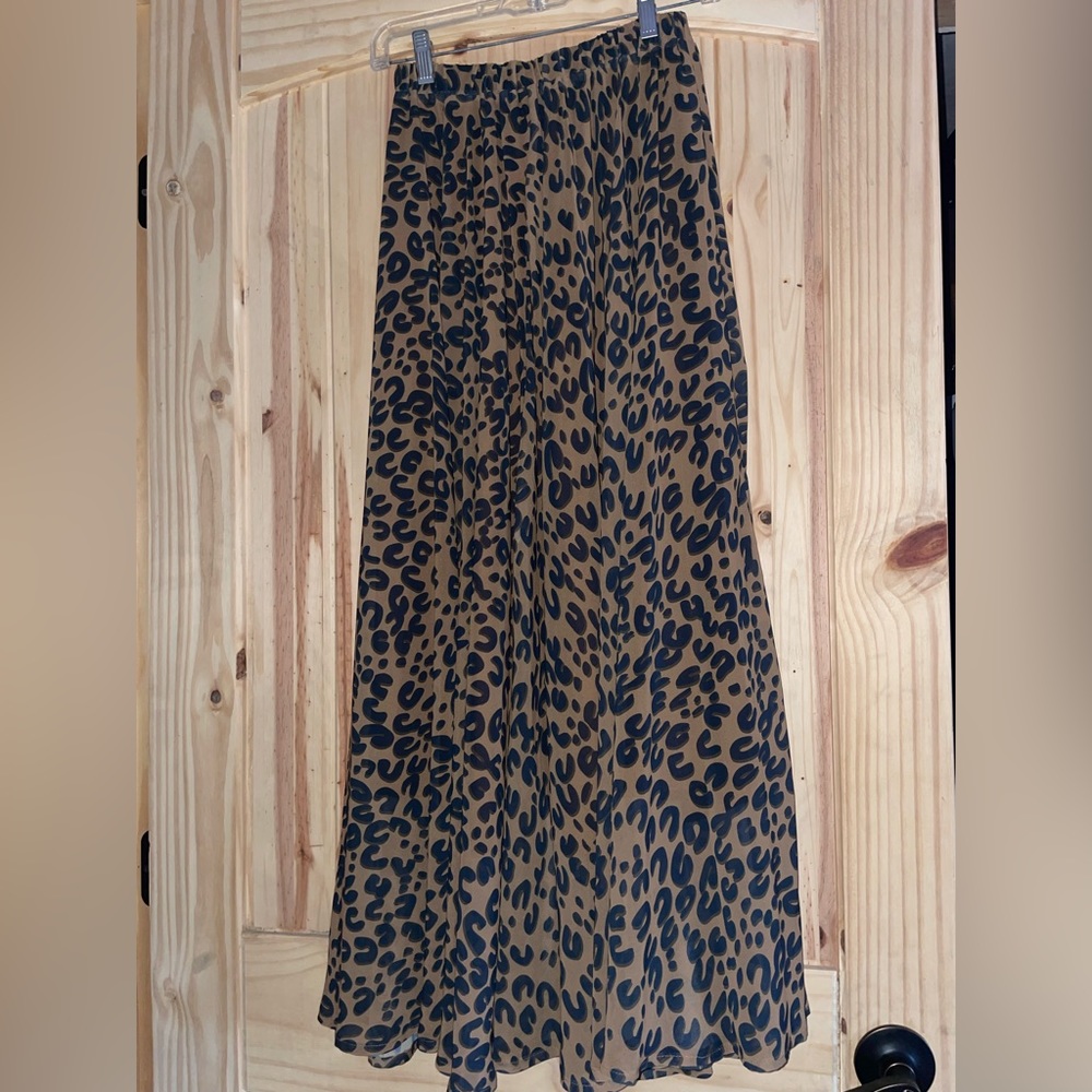 Chicwish, leopard print, lined skirt, Size XS/S